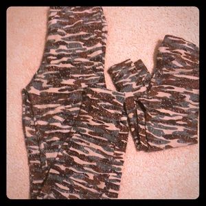 Mommy and me camo leggings!